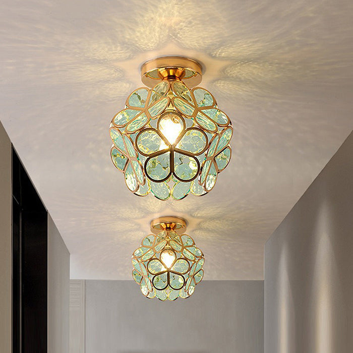 Blomstermønstret glass taklampe