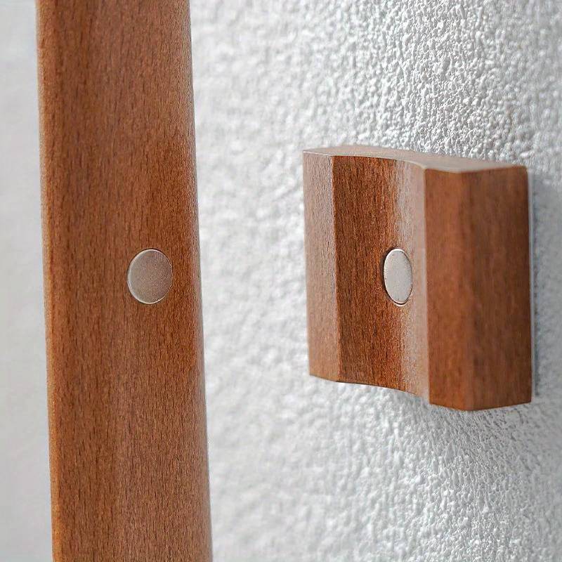 Magnetisk skohorn med langt trehåndtak