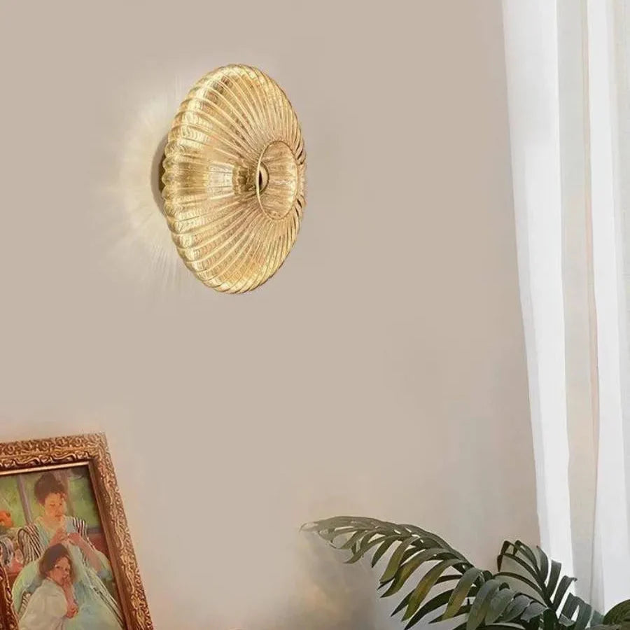 Vintage vegglampe i glass – tidløs design