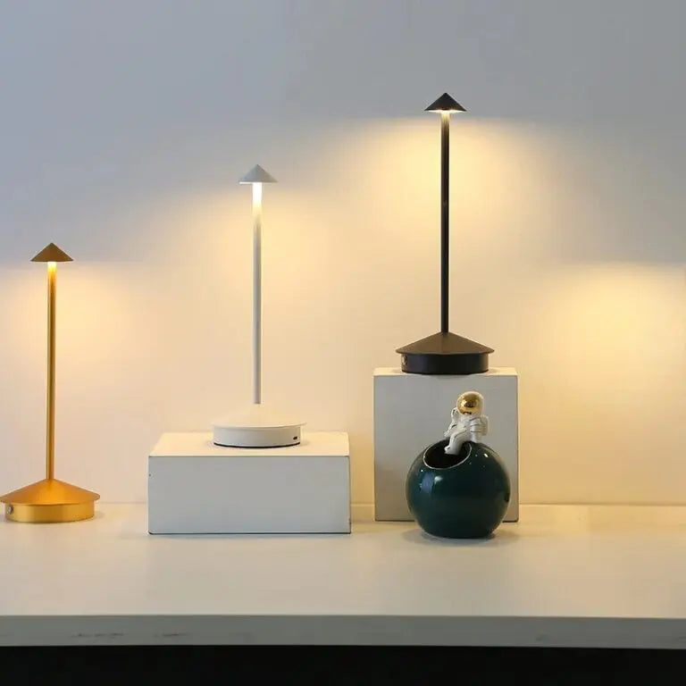 Lampe de table rechargeable style minimaliste moderne