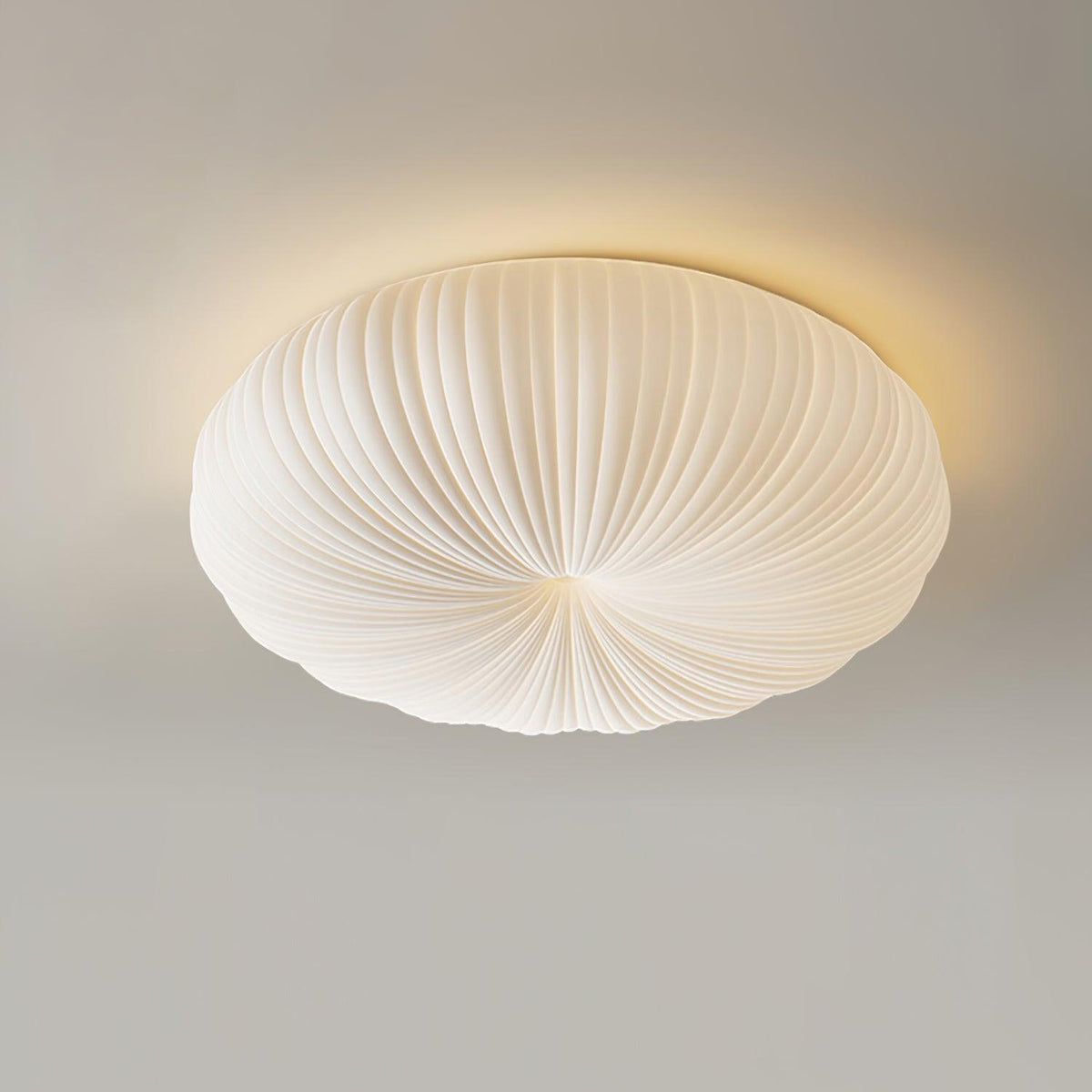 Plafonnier Raffiné Lumière Chaleureuse Pour Une Ambiance Raffinée