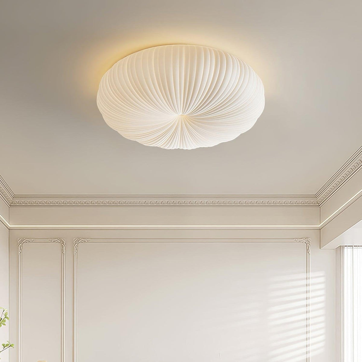 Plafonnier Raffiné Lumière Chaleureuse Pour Une Ambiance Raffinée