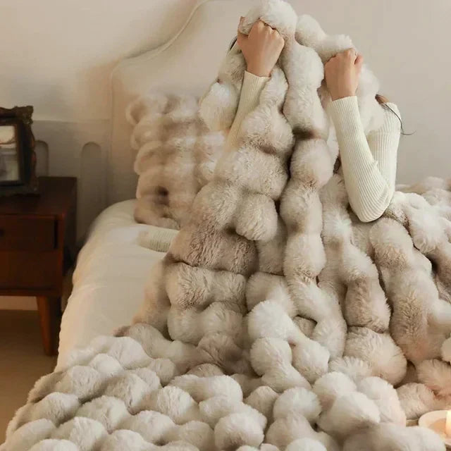 Couverture en fausse fourrure douce
