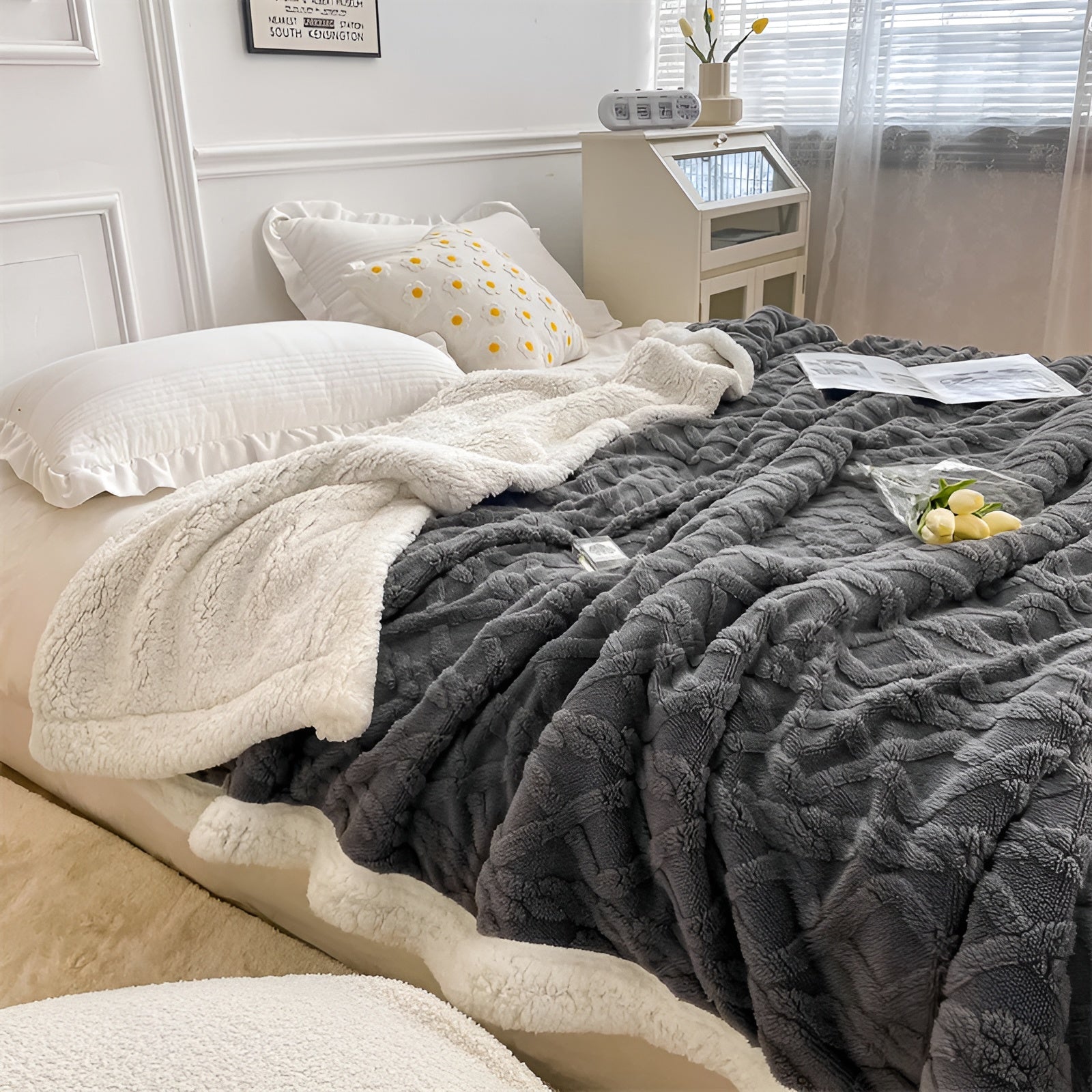 CozyNest – Couverture Polaire Double Face Luxueuse pour un Confort Hivernal Absolu