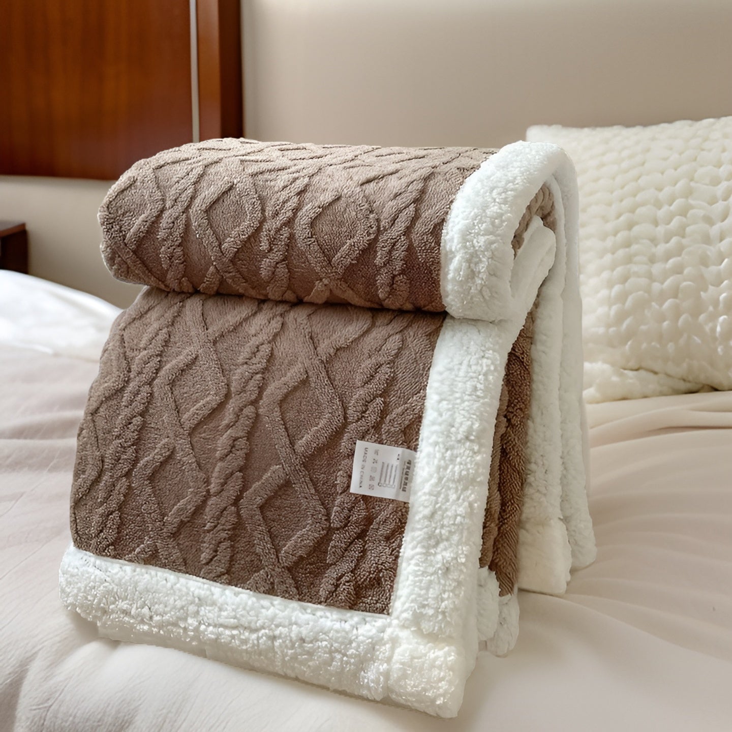 CozyNest – Couverture Polaire Double Face Luxueuse pour un Confort Hivernal Absolu