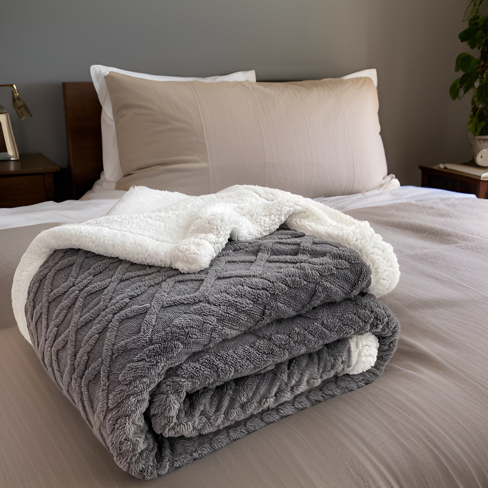 CozyNest – Couverture Polaire Double Face Luxueuse pour un Confort Hivernal Absolu