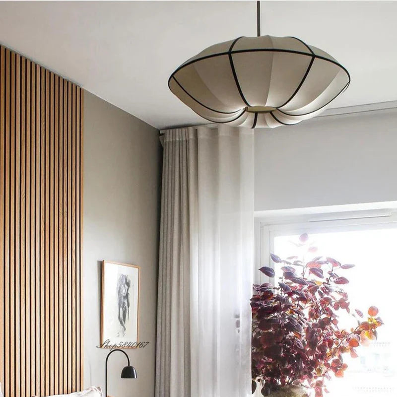Suspension moderne en tissu
