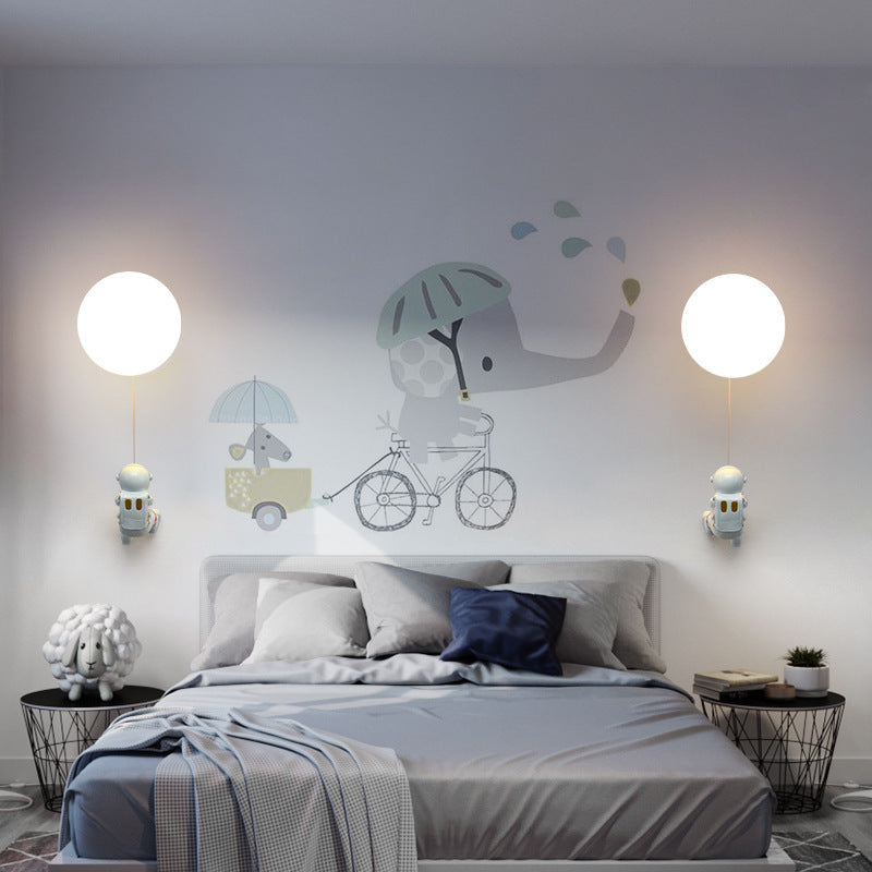 Applique murale astronaute suspendu