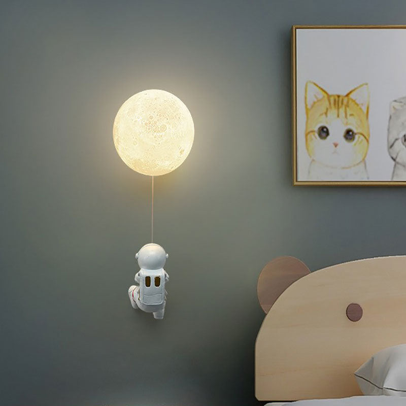 Applique murale astronaute suspendu
