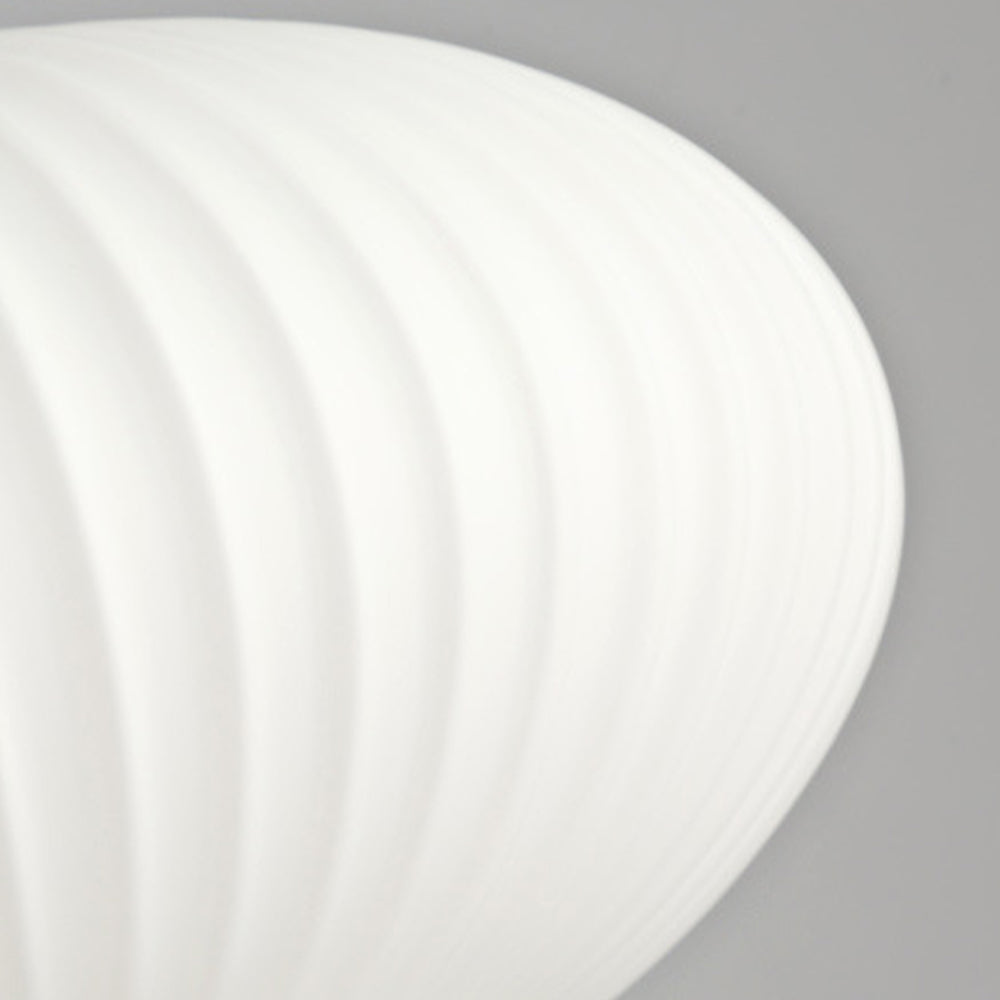 Orlina – Moderne rund pendellampe i hvitt glass
