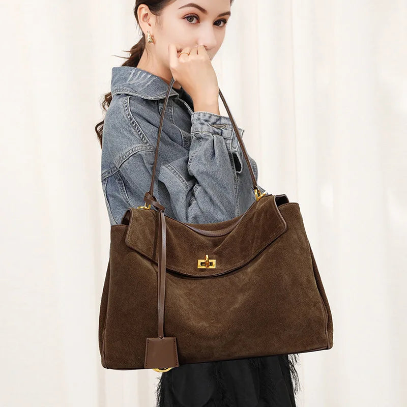 Elya - Grand Sac à Main Chic en Daim