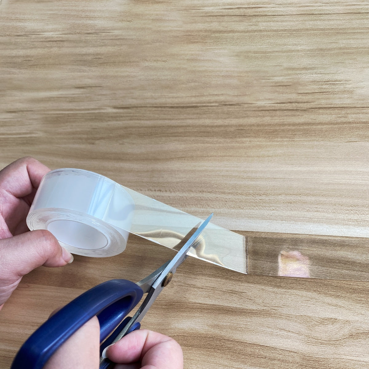 NanoTape Ultra – Ruban Adhésif Double Face Extra Fort pour Usage Domestique et Professionnel | Transparent, Réutilisable et Multifonction