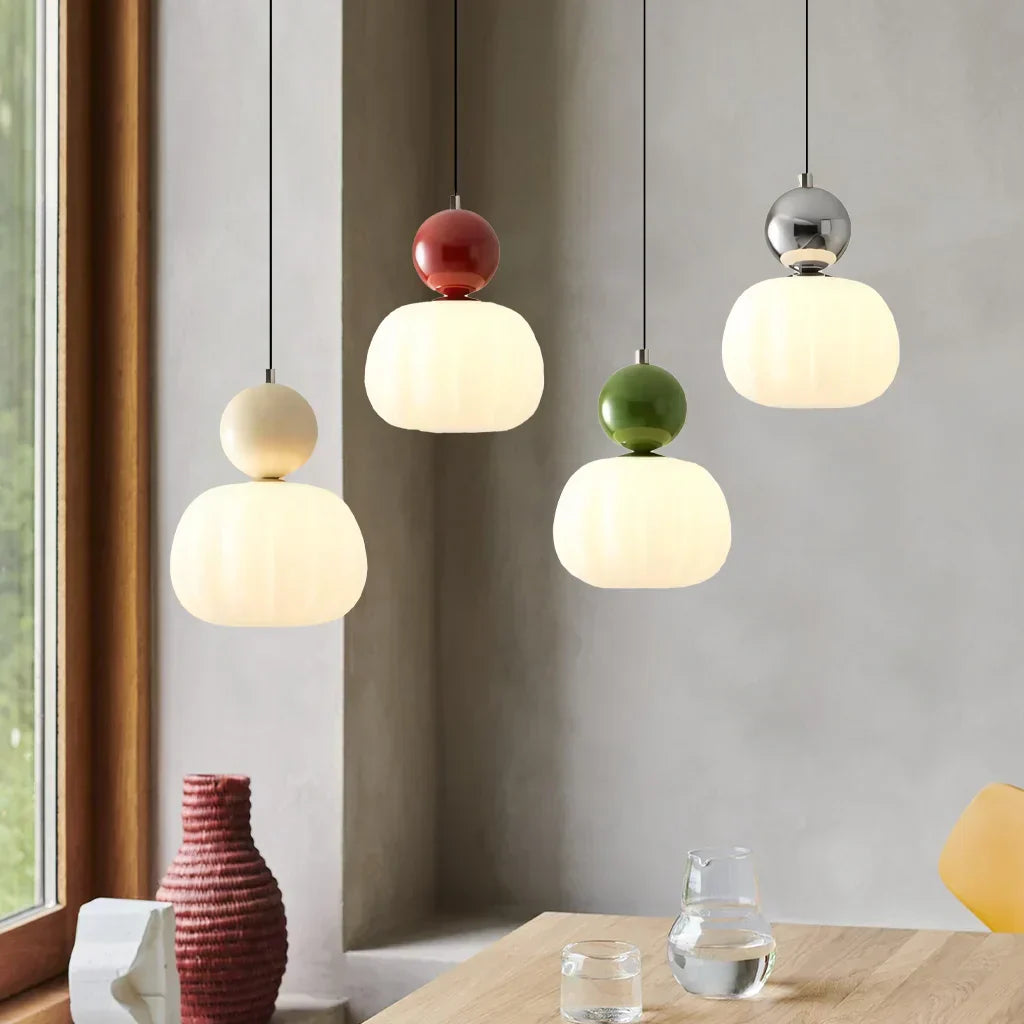 CreamHalo – Elegant pendellampe i art deco-stil
