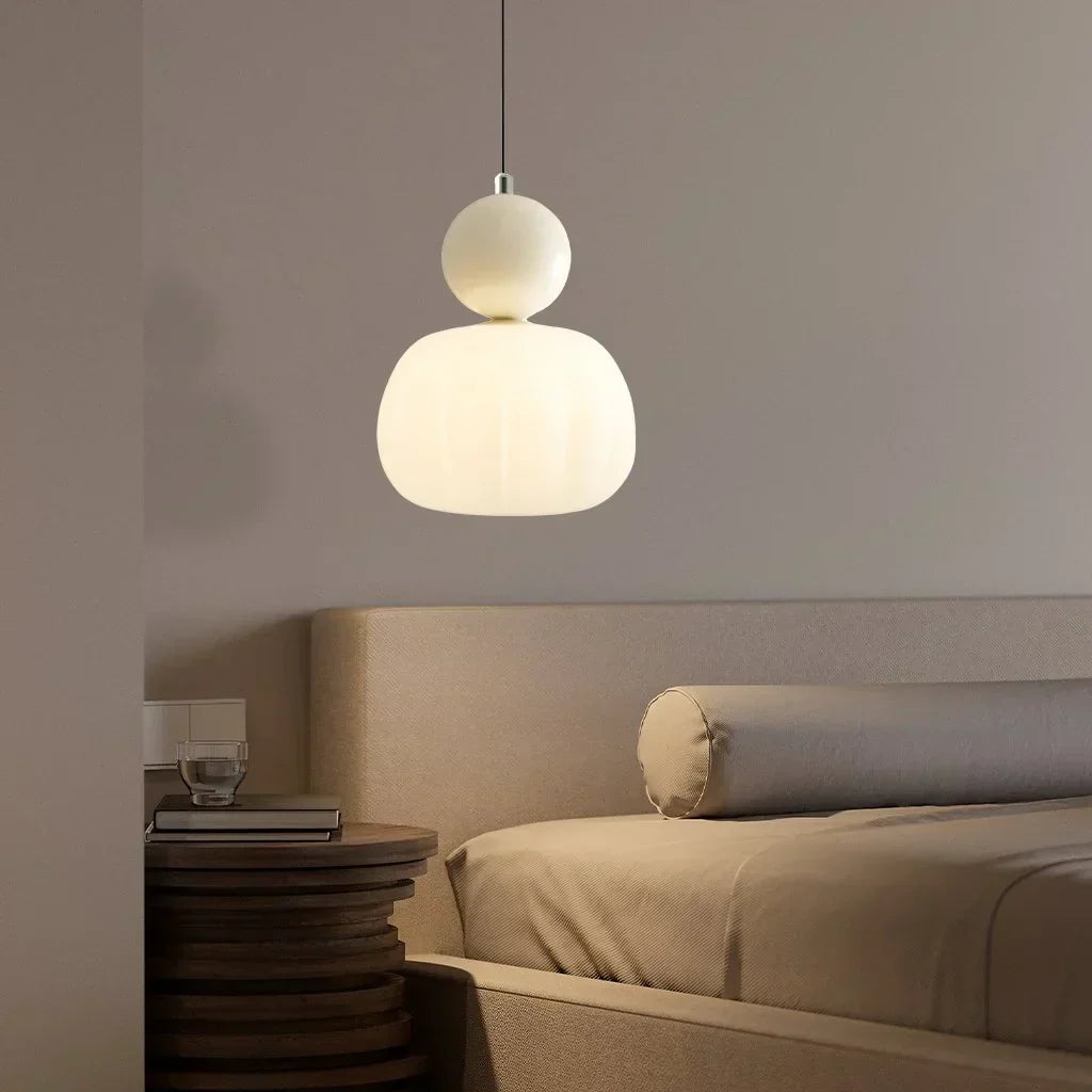 CreamHalo – Elegant pendellampe i art deco-stil