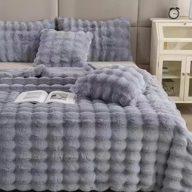 Couverture En Fourrure – Plaid En Fausse Fourrure De Lapin Ultra Doux À Motif Vague Blanket Electro Paris Gris 100x150cm