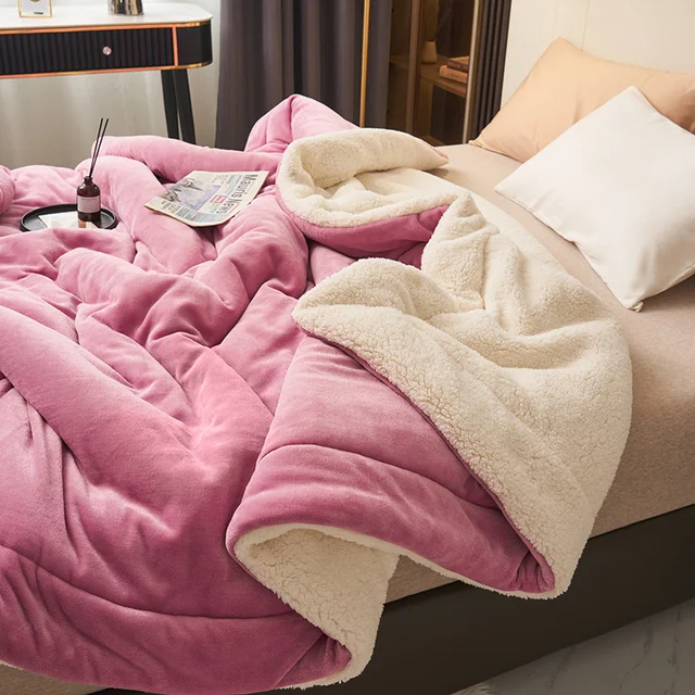 Élissia | Couverture Douce – Chaleur Luxueuse et Élégance Durable Magenta