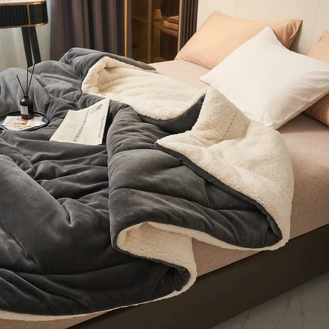 Élissia | Couverture Douce – Chaleur Luxueuse et Élégance Durable Noir