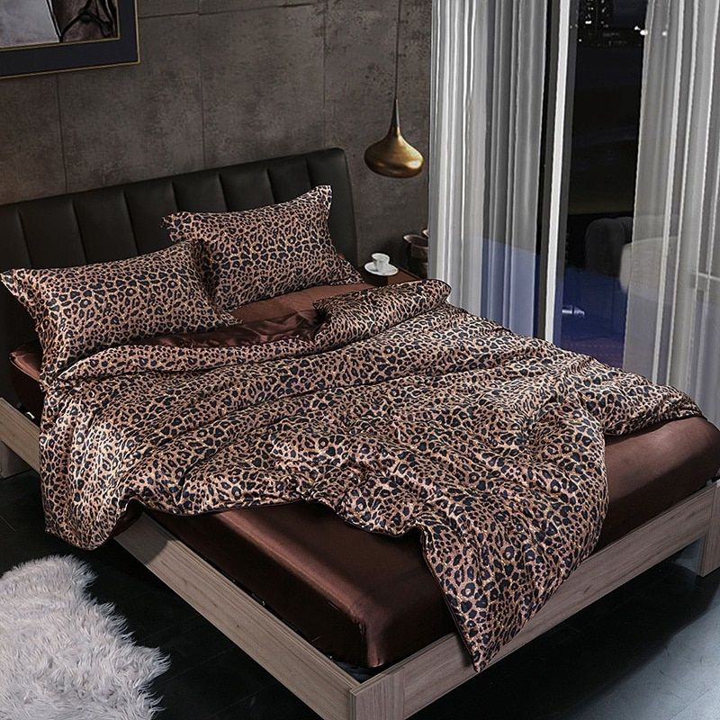Ensemble De Literie 4 Pièces En Soie Satin Avec Housse De Couette Drap Et 2 Taies D’Oreiller Bedding Electro Paris Léopard Drap housse 180 cm + drap housse 200 x 230 cm + 2 taies d'oreiller