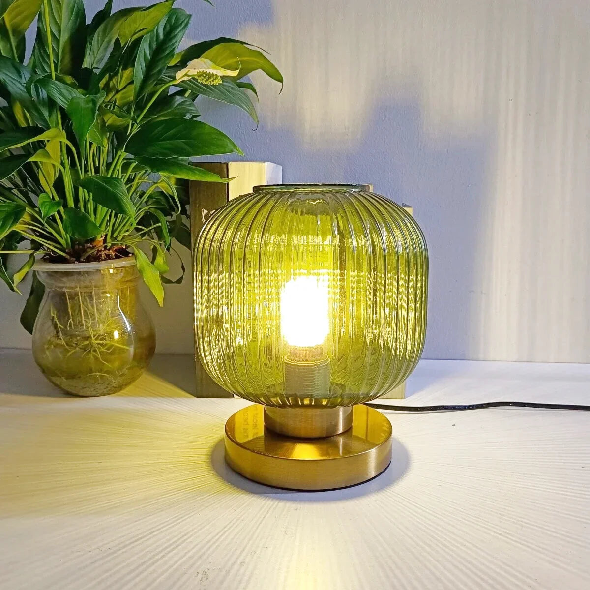 Lampe à Poser en Verre | Lueur Ciselée