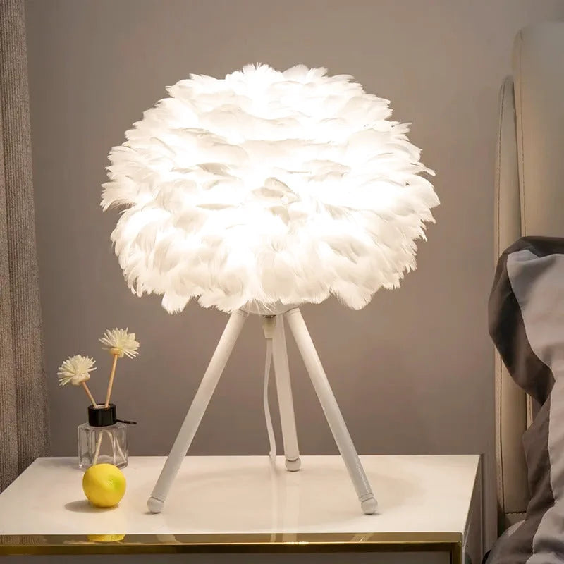 Lampe de chevet avec plume