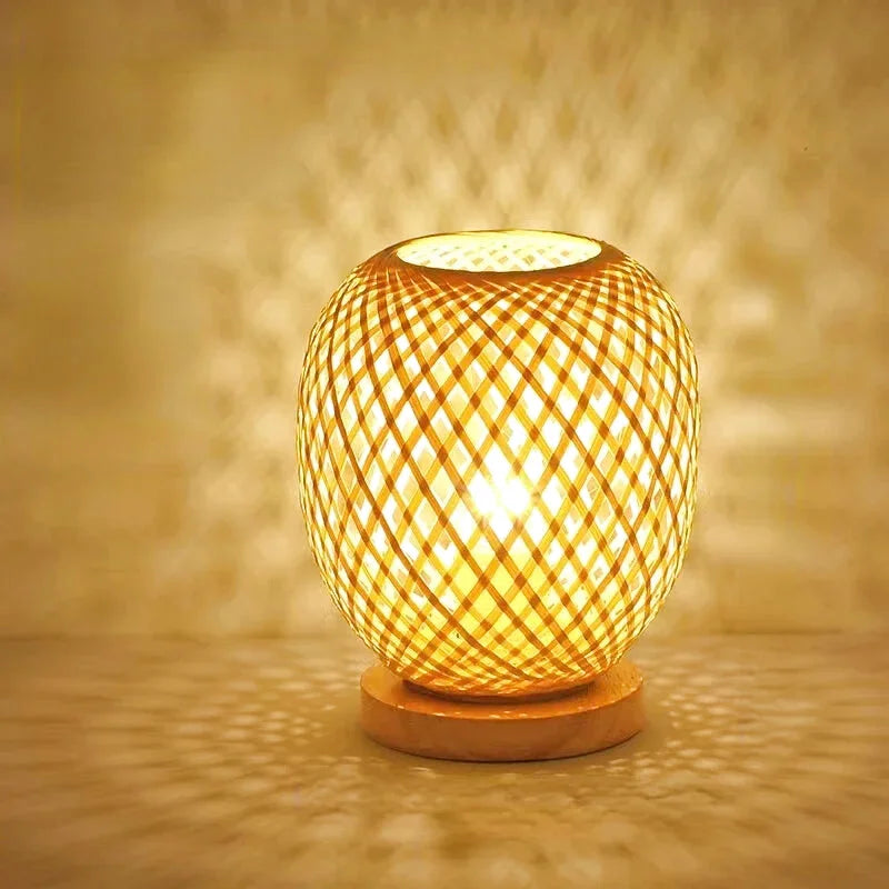 Ambiance nattbordslampe i tre