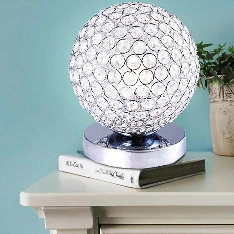 Nattbordslampe i juveldesign