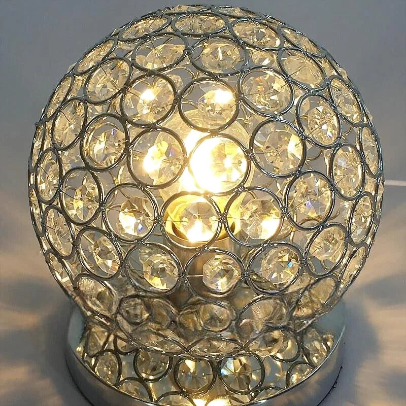 Nattbordslampe i juveldesign
