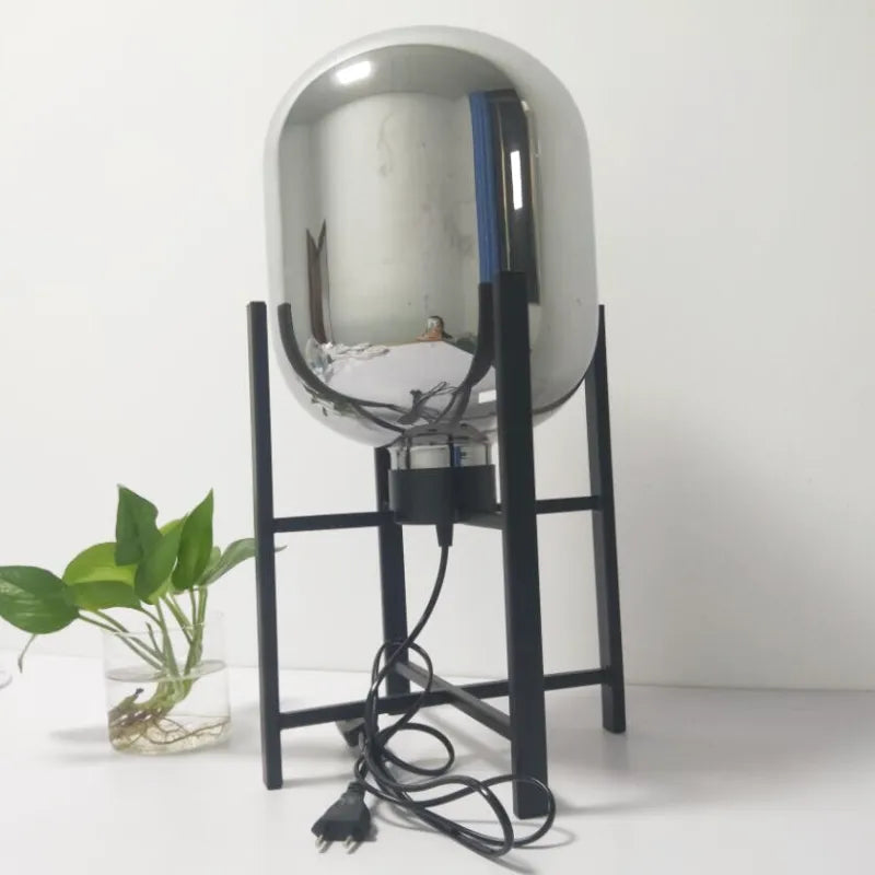 Stilig nattbordslampe 