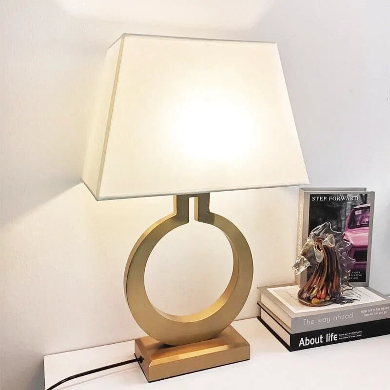 Lampe de Chevet Design | Éclat Moderne - Designix Lampe de chevet Doré