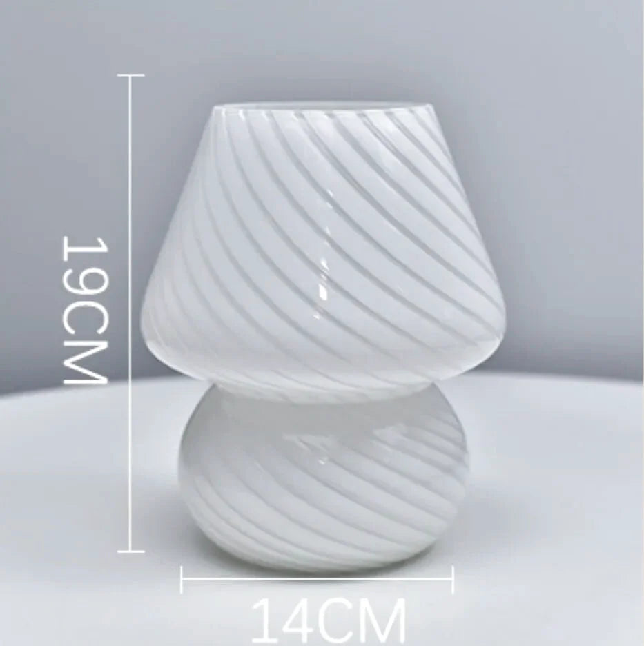 Nattbordslampe i glass