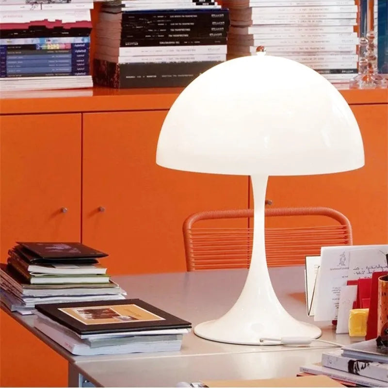 Moderne sopp nattbordslampe