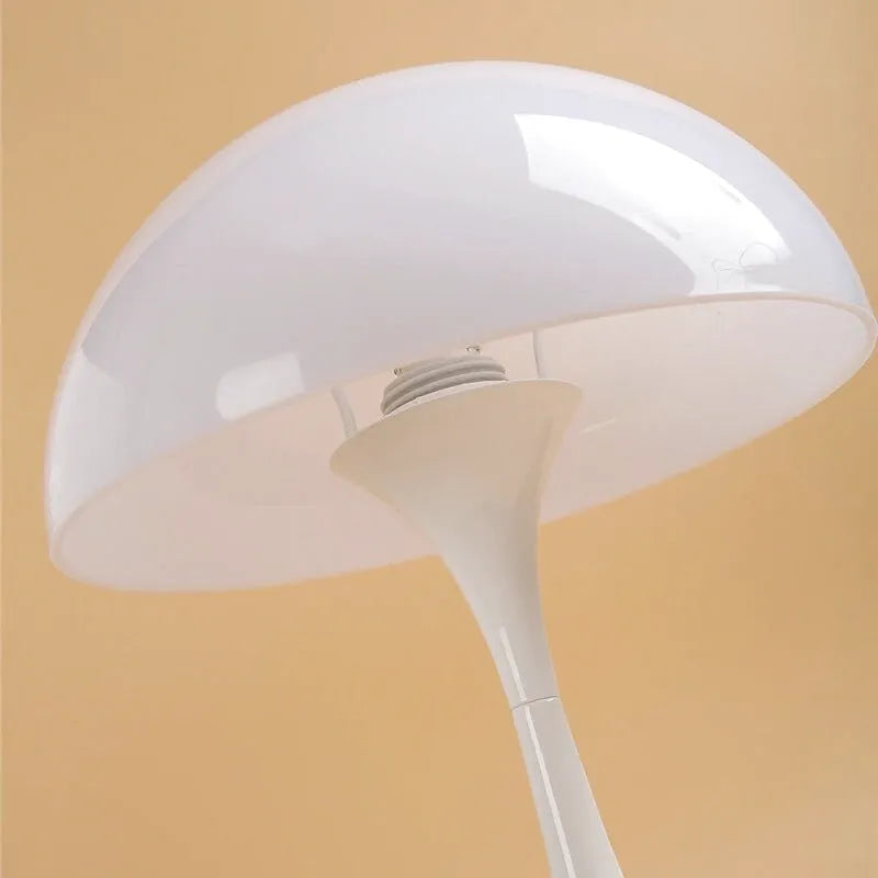 Moderne sopp nattbordslampe