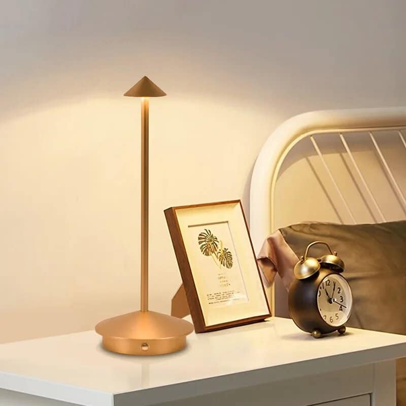 Lampe de table rechargeable style minimaliste moderne
