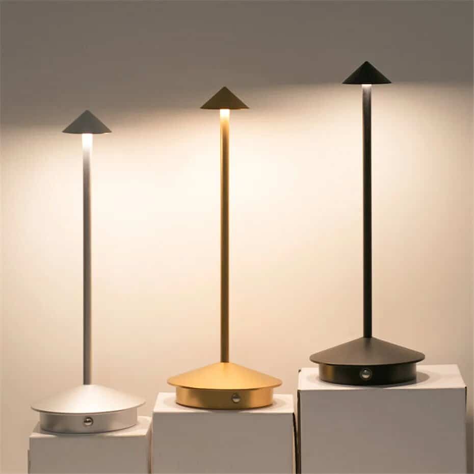 Lampe de table rechargeable style minimaliste moderne