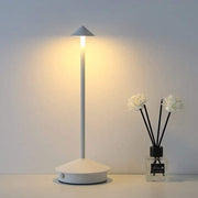 Lampe de table rechargeable style minimaliste moderne