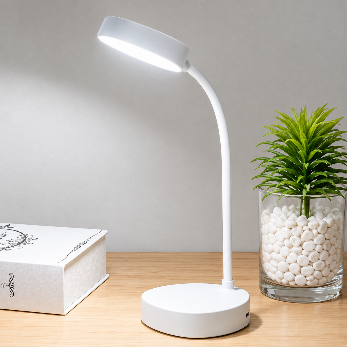 Lampe de chevet blanche – Liseuse et éclairage 2-en-1
