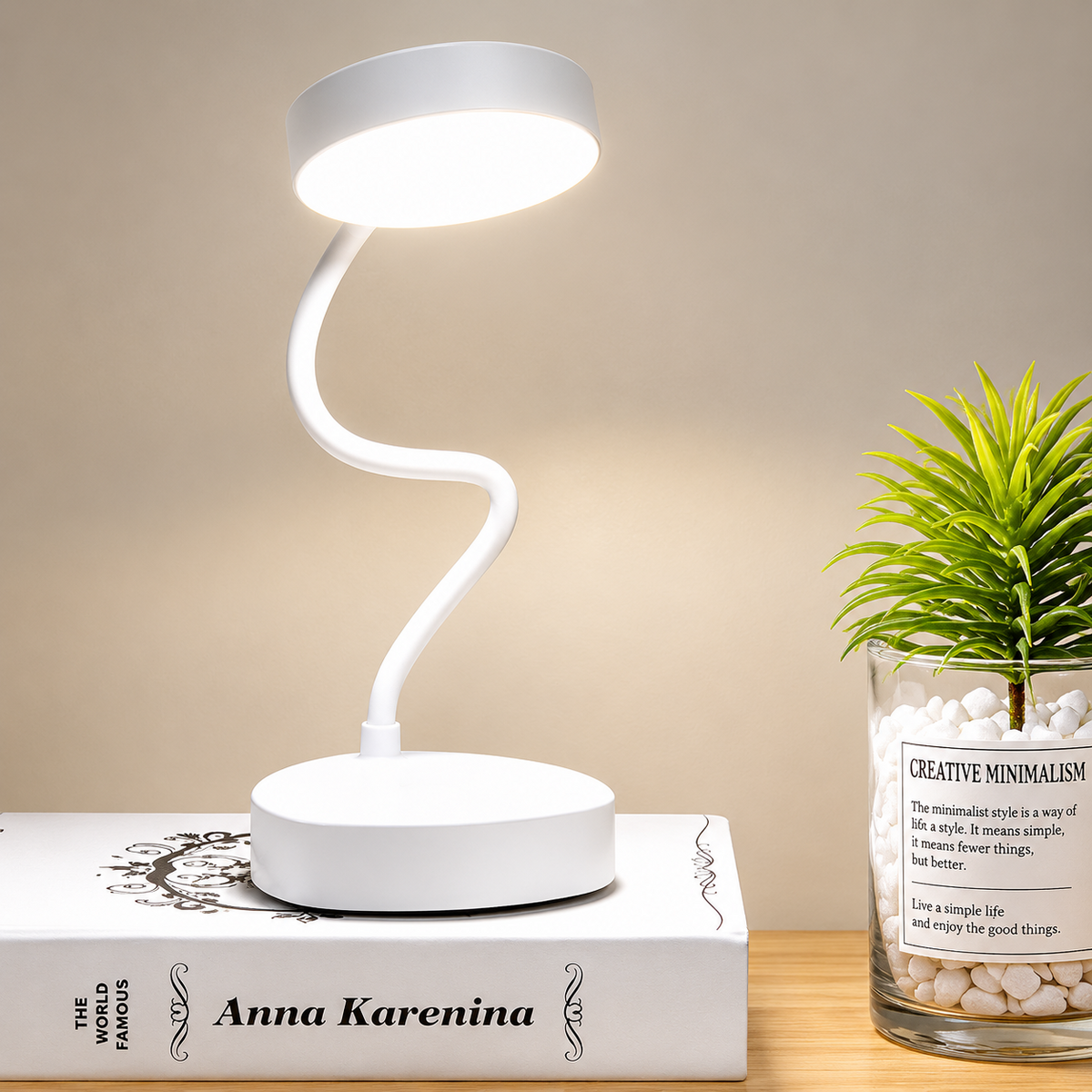 Lampe de chevet blanche – Liseuse et éclairage 2-en-1