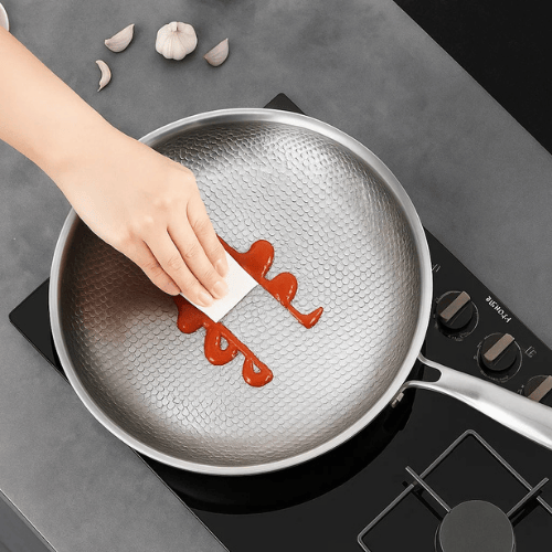 TitanCook – Høykvalitets stekepanne i titan uten belegg, kompatibel med alle typer kokeplater